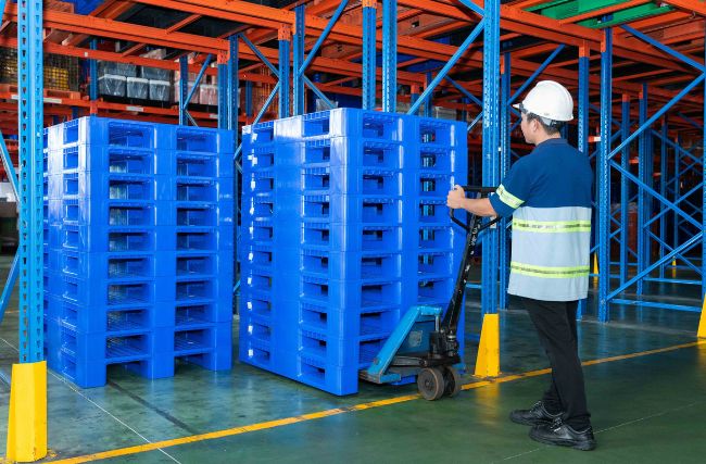 Ung dung cua pallet nhua 7